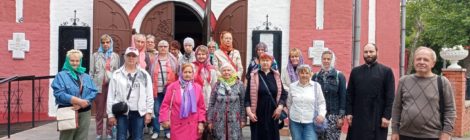 Участники проекта «Московское долголетие» посетили храм Живоначальной Троицы в Борисове.